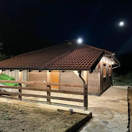 Etno Selo Rasinski Lug 公寓 *